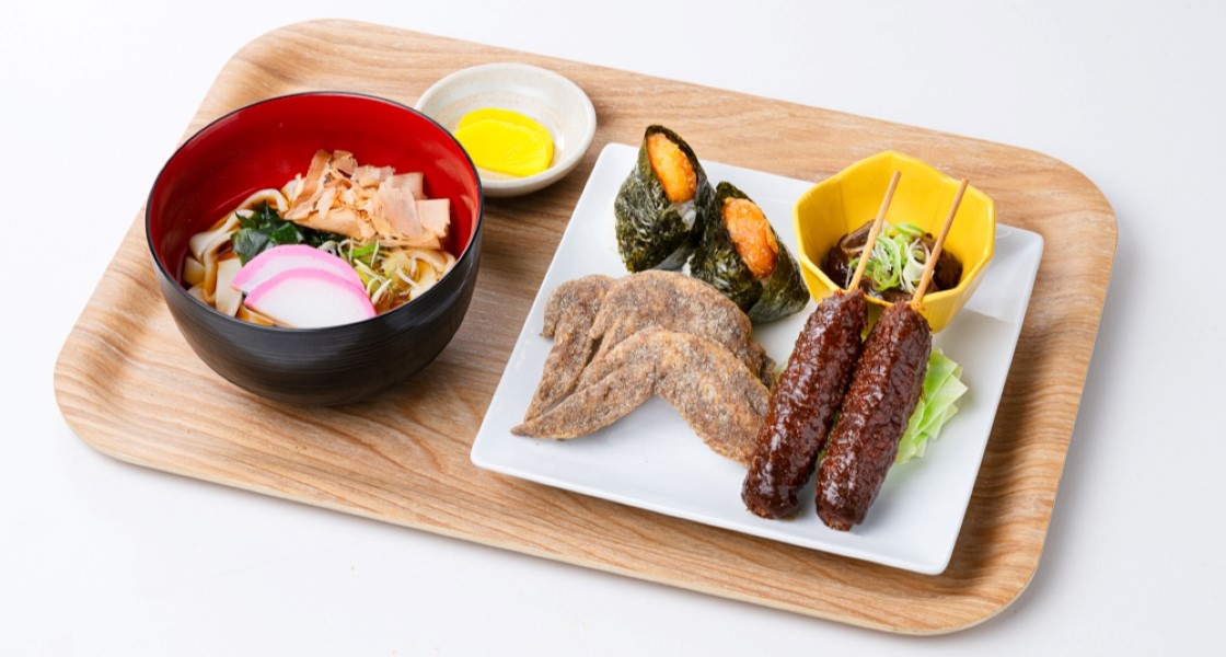 やまちゃん 世界の山ちゃん ランチメニュー リニューアル | 株式会社エスワイフード